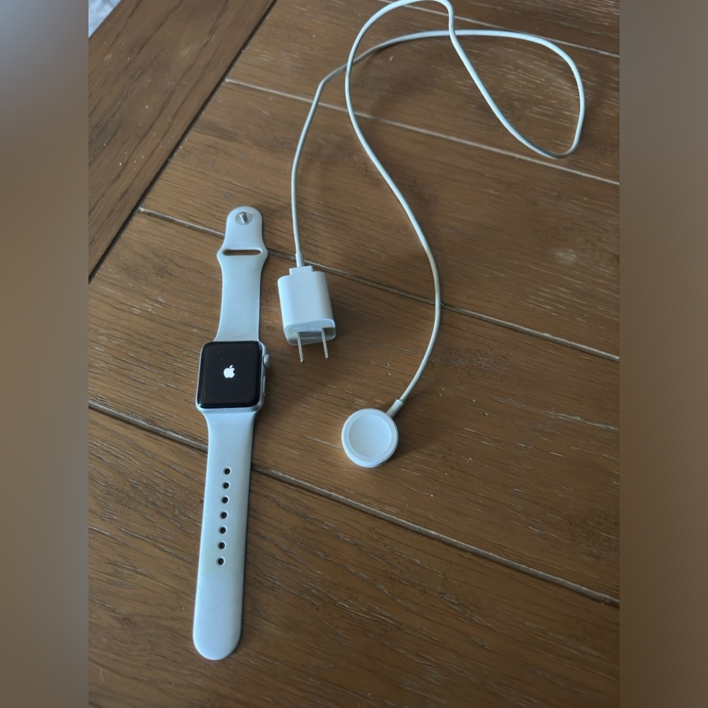 Used Apple Watch Series 3